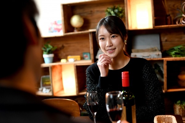 【衝撃】女さん「飲み会にいたクソ男を正論で発狂させましたｗｗｗ」⇒！