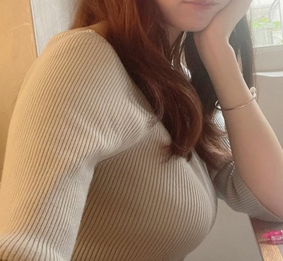 【画像】爆乳気象予報士さん、アタシコしてしまうwww