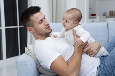 【朗報】X者「赤ちゃん産まれたことをアメリカ上司に報告した結果」　１８万いーね