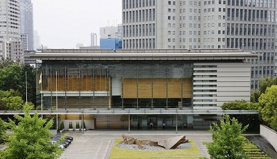 【衝撃】高市早苗「消費減税を1%にするとレジ改修期間を短縮できまああああああす！」