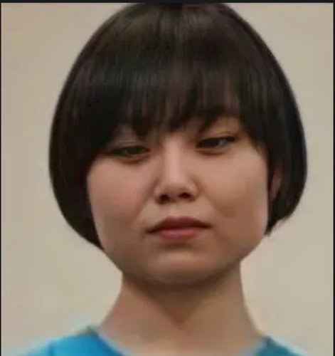 【画像】Adoさんの素顔、普通に可愛かった