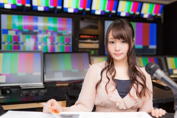 【朗報】新人女子アナウンサーさん(22)おっきいwww　（動画あり）