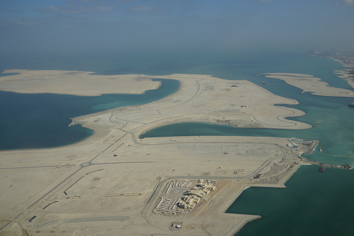 なぜこんなことに・・・。ホルムズ海峡が再び封鎖、トランプ大統領とイランとの停戦合意は「わずか1日」で崩壊、ガソリン安の夢はアッサリと消えたのか