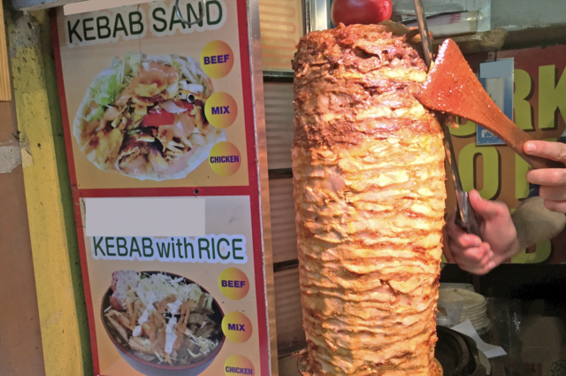 【７年ぶり２回目】あおちゃんぺ氏、人生「初」ケバブを堪能 → ネット「人生リセマラしてる？」