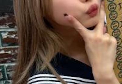 【画像】1000人に中出しされた女子.高生がガチで可愛すぎる！