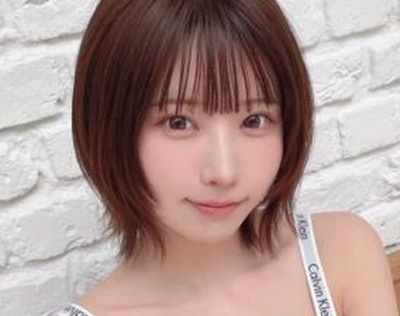 【画像】えなこの最新お●ぱいがレベチ！めちゃくちゃ柔らかそう！