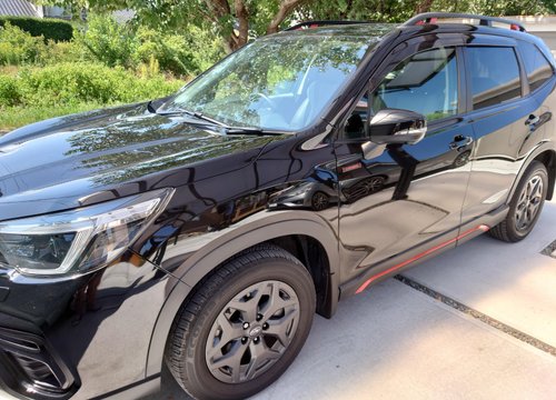 【画像】独身年収500万貯蓄1400万さん「乗り換えるべき車ってなんや？」