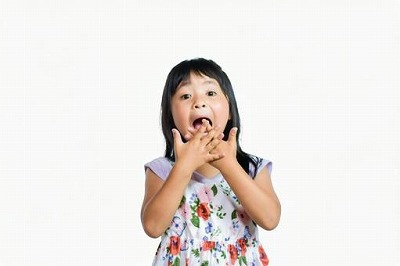 【動画】クソガキ、しょーもない事で大はしゃぎしてしまうwww