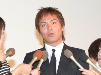 【悲報】今の中高生が好きなお笑い芸人、狩野英孝がダントツで1位www