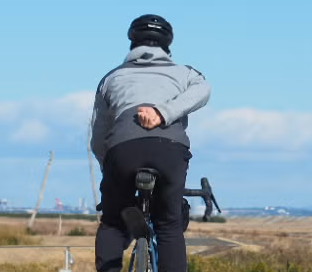 偽警察「手信号しなかったでしょ。警察官2名だから2万5000円×2ねｗ」