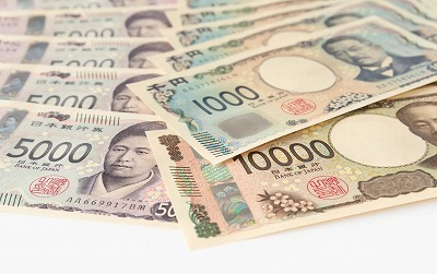 【悲報】はるな愛「アメリカで〝日本円〟の両替を断られて寂しくなっちゃった・・・」