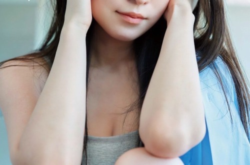 【画像】美人声優さん、またまた脱ぐwww