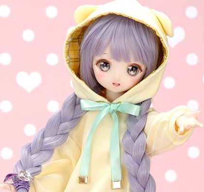 【悲報】ドールオーナーさん、外でドール設置して望遠で撮ってたら、通りすがりのお姉さんに「え、人形、キモっ」と言われる