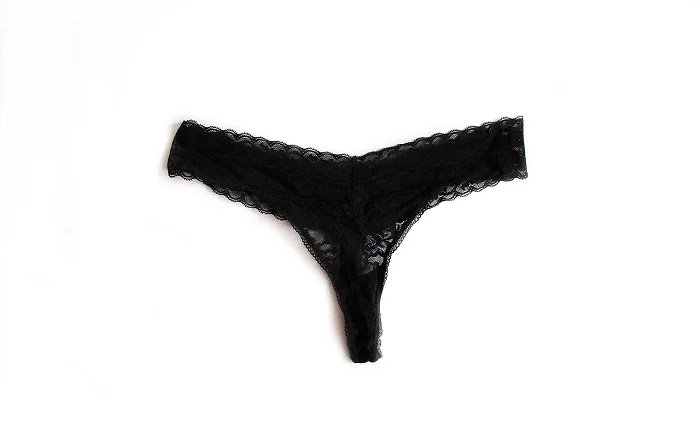 【画像】ワイ、見たことない嫁の下着を見つけてしまうｗ