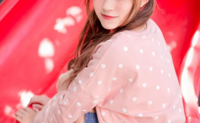 【画像】ドスケベギャルさん、パンチラしちゃうも必死の言い訳www