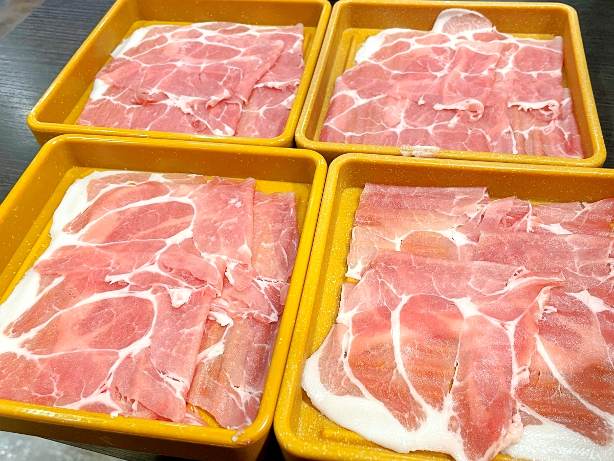 しゃぶ葉の「豚ロース薄すぎ」騒動。店舗で検証して独自の結論を導き出した直後、まさかの公式が謝罪発表