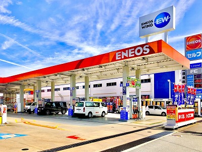 【悲報】ENEOS「ガソスタまで乗ってきた車に給油するな」←ユーザー困惑してしまうwww