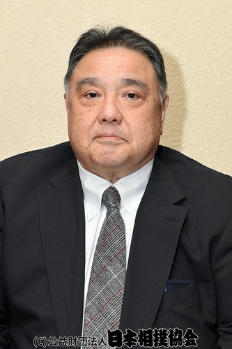 【画像】「誰でもよかった」無職さん、相撲部屋の親方に殴りかかってしまう