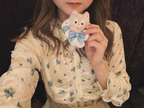 【悲報】ロリ美少女声優さん、左手薬指にしっかり指輪をしてしまうwww