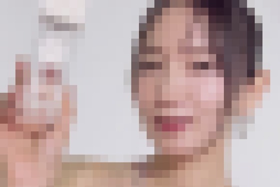 【朗報画像】吉岡里帆さん(32)、うっかり目立ちすぎるドレスを着てしまうwww【Pickup】