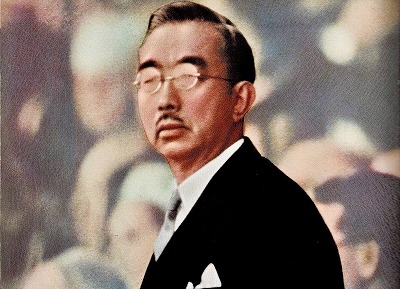 【画像】昭和天皇「家は焼けた？」少年「焼けました」昭和天皇「あ、そう…」