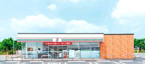 【悲報】セブンイレブンさん、創業感謝祭でパン100円セールをやってしまう