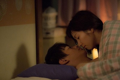 【画像】31歳彼氏持ちの女が男子高校生と不倫するドラマ、キモすぎると大炎上してしまう・・・・・・