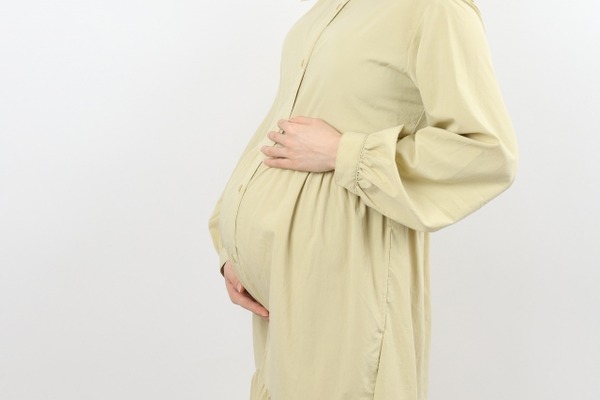 旦那じゃない人の子供を妊娠した結果www⇒