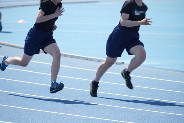 【画像あり】アメリカの女子陸上選手、エッッッッッッッッッッッッ！