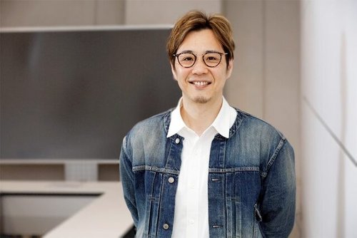 【悲報】ライセンス藤原（48）「本気で作家になりたいのに吉本が全く動いてくれなかった」www