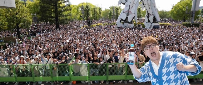 【画像】ヒカキンの麦茶「ONICHA」イベントに集まった客層がこちら