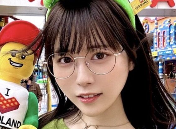【画像】レゴランドにGカップすけべ女がいたwww