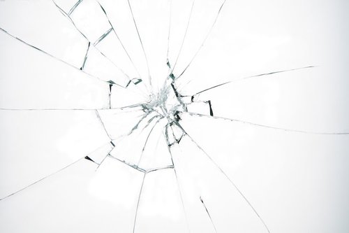 【悲報】「え、こんな簡単に壊れるんだ…」ってなったもの挙げてけ