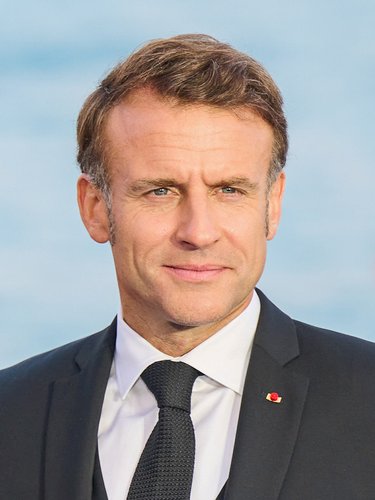【悲報】マクロン大統領「日本さん、予測不可能な米国よりも欧州と仲良くしませんか？」