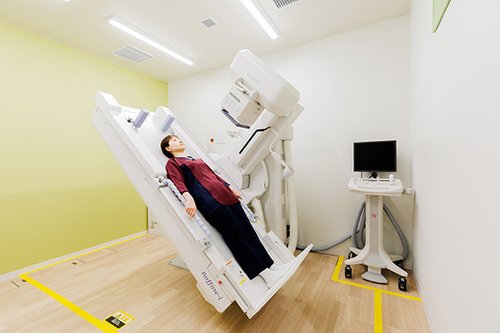 【悲報】識者「人間ドックではバリウムではなく胃カメラ検査にするのが良い」←これ