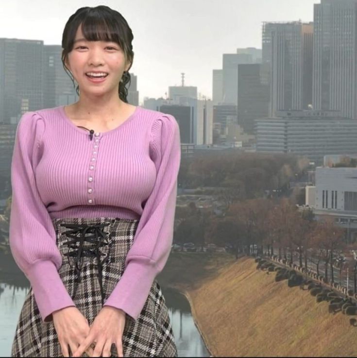 【画像】可愛くて巨乳なお天気お姉さん！