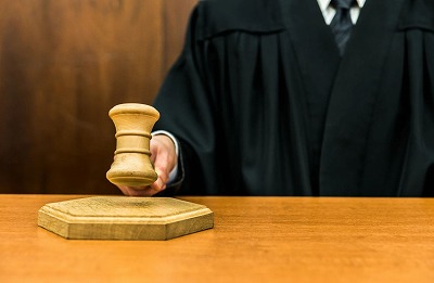 弁護士「統失の女性を退院させろ！」精神病院「ほなお前が面倒見ろや！（事務所に置き去り）」弁護士「ぎょ、業務妨害だ！」