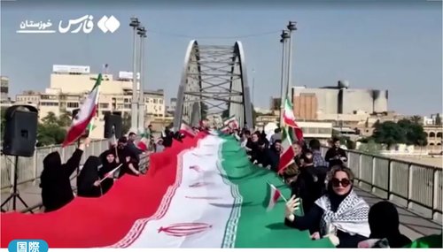 【画像】イラン、一般人が攻撃目標に集まり「肉壁」を作りインフラ攻撃を防いでいた