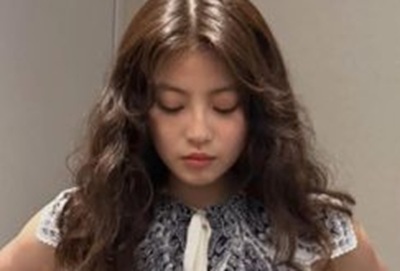 【画像】今田美桜の最新お●ぱいの形がエ□すぎる！これはもう無限に抜けるレベル！