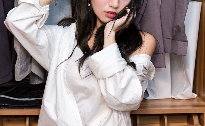 【画像】JKさん、着替えしてるところを撮影されてしまうｗ