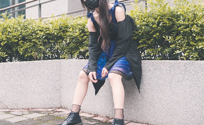 【画像】無防備な女の子のパンツが丸見えｗｗｗ