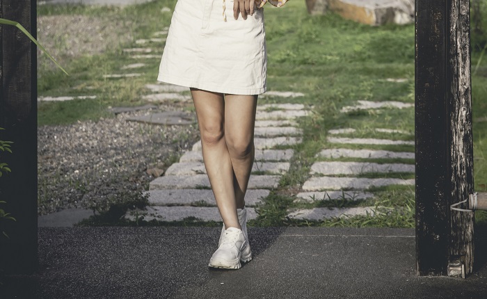 【画像】ドスケベ女性のスカートの中身がエロすぎるｗｗｗ