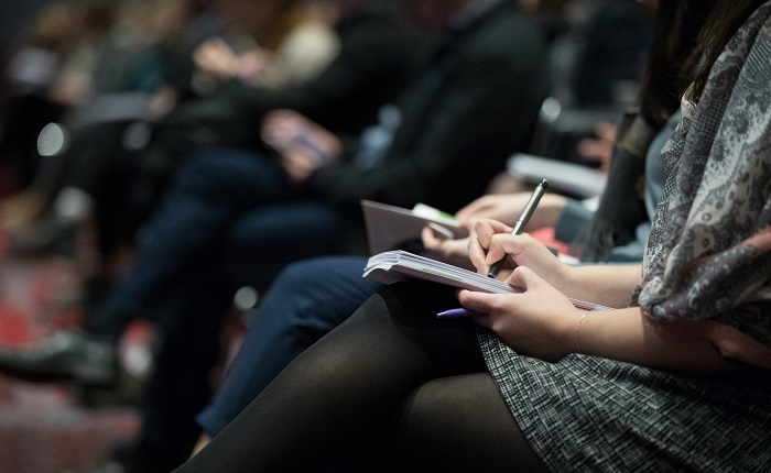 【動画】エッチなお乳のテレビ記者ｗｗｗ