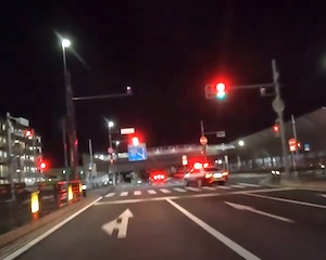 【千葉】パトカーの真横で赤信号ぶっちぎりー！した車が速攻で捕まるドラレコｗｗｗ