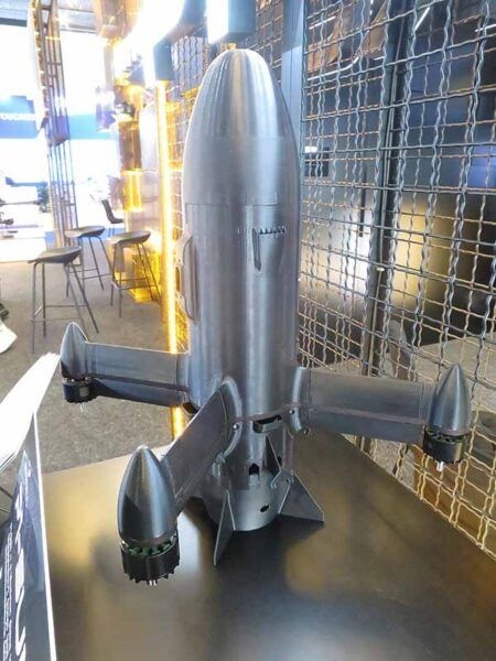 ウクライナ製ドローン、16万円で300～450km/hで飛行可能。シャヘド185～200km/hを上回る。日本は10年は遅れてるか