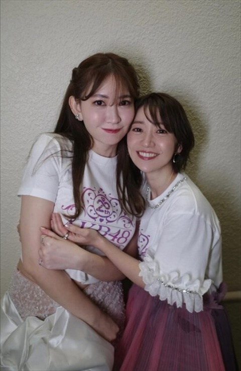 【画像】小嶋陽菜さん、おっきすぎて揉まれてしまうwww