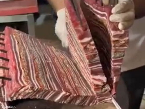 「断面が美しすぎる…」ケバブを作る職人の一部始終が食欲をそそる