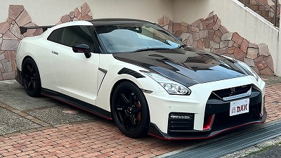 【悲報】イキリ大学生さん、2000万の車を１ヶ月で廃車にするwww
