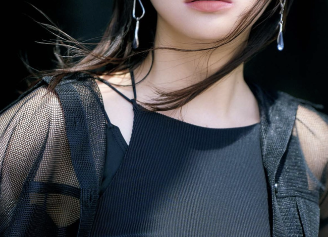 【画像】ほしのあき(49)さん、最新の乳房が意外すぎる