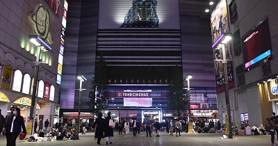 トー横キッズ、やっぱり海外で売り捌かれてた